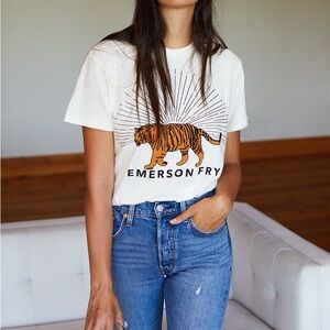 Emerson Fry Cream Tiger Graphic Print Tee Shirt small
